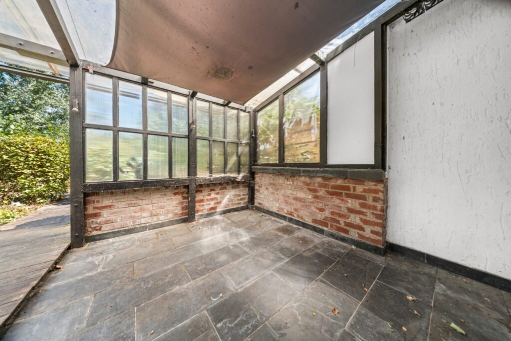 Überdachte Terrasse
