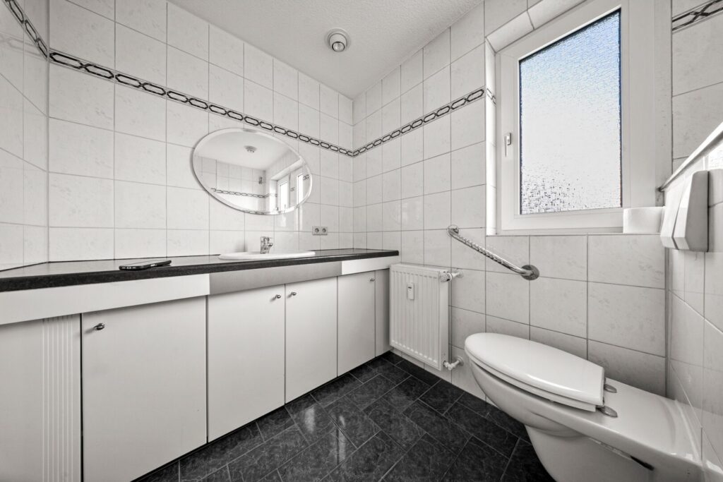 Wannenbad-WC