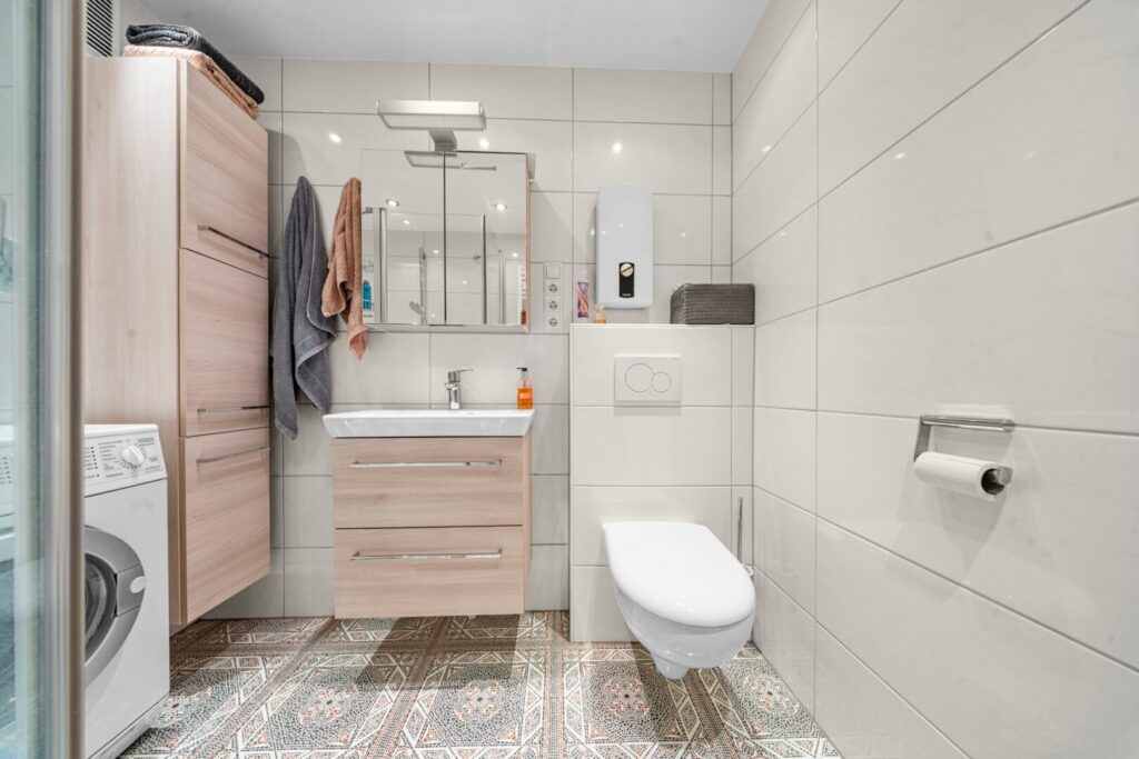 Duschbad-WC
