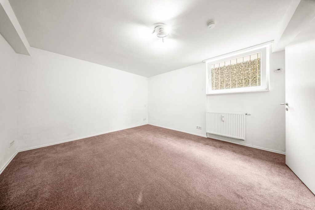 Schlafzimmer Untergeschoss