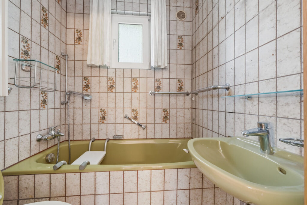Wannenbad-WC