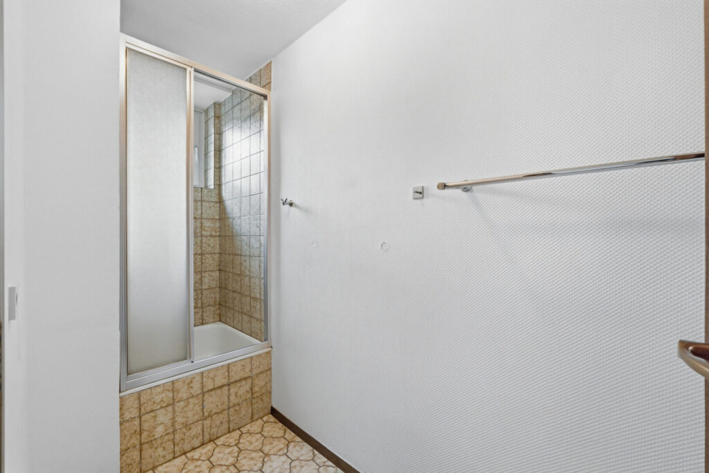 Badezimmer EG