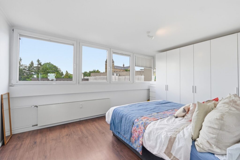 Schlafzimmer 2