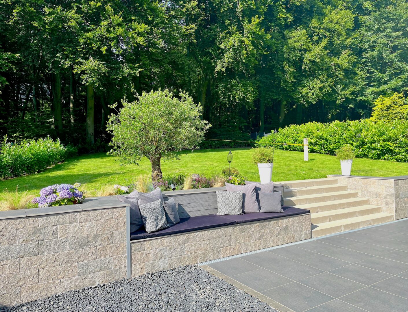 Garten mit Terrasse